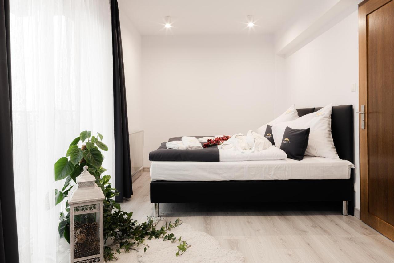Royal & Zakopane-cyrhla Apartment Zakopane
