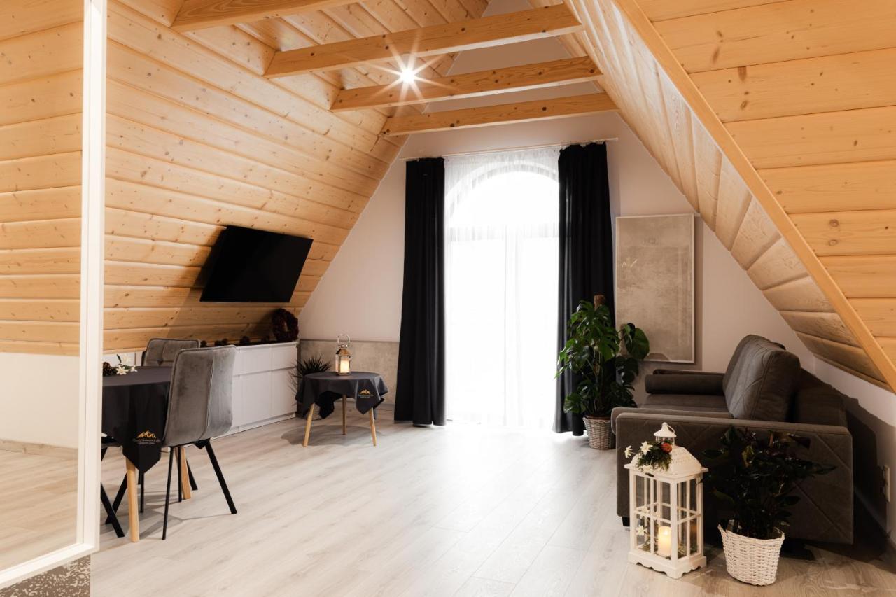 Royal & Zakopane-cyrhla Apartment Zakopane